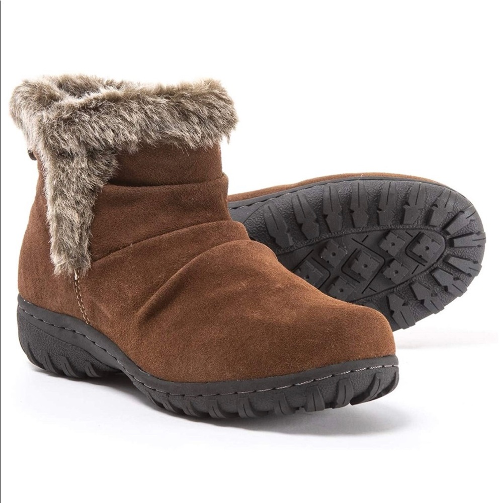 Khombu Ladies all weather boots